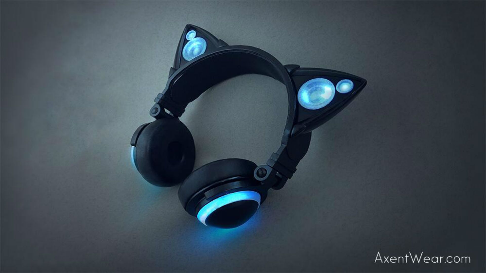 Rep your kitty with Axent Wear Cat Earphones